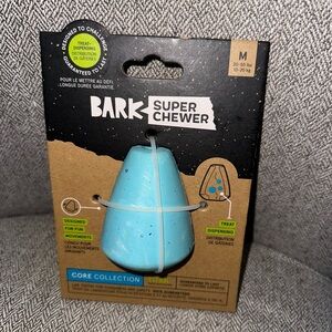 New Bark Super Chewer Core Collection Dog Toy Treat Dispensing M Medium 20-50lbs